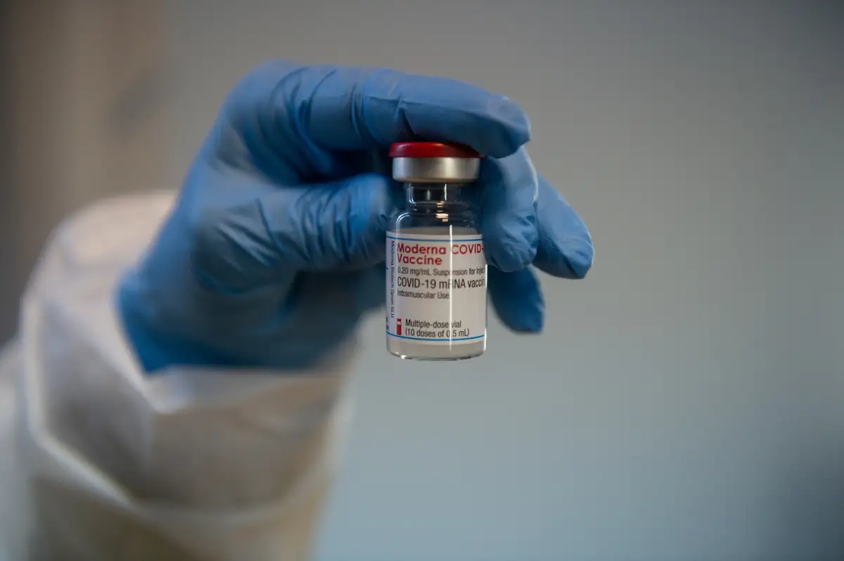 Plans underway for COVID-19 vaccination clinic at southern Alberta meat-packing plant